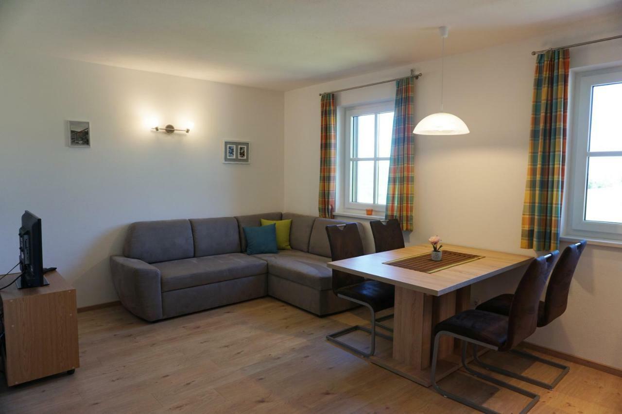 Ferienwohnung Hausleitner Zell am Moos Exteriör bild