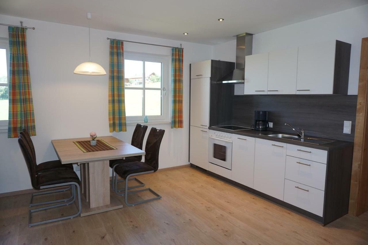 Ferienwohnung Hausleitner Zell am Moos Exteriör bild
