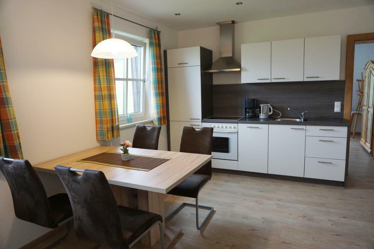 Ferienwohnung Hausleitner Zell am Moos Exteriör bild